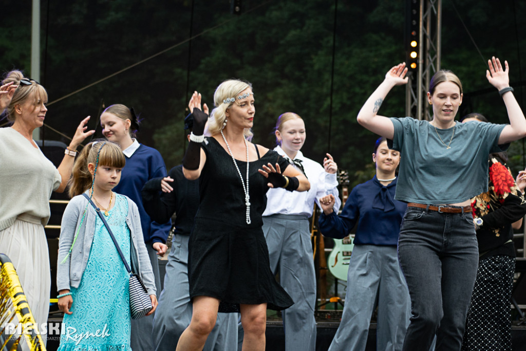 Rodzinny piknik SpLATA i koncert grupy 2B Voice