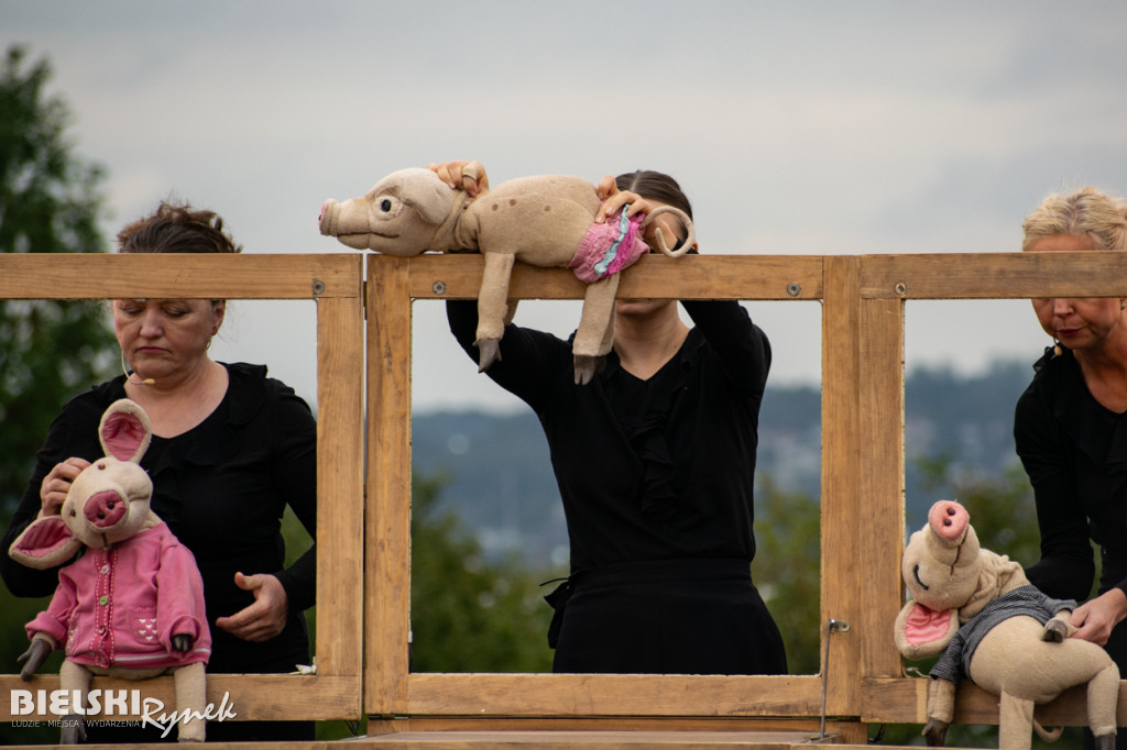 Teatr pod chmurami – „Trzy Świnki” na Wzgórzu Trzy Lipki