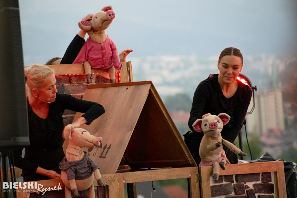 Teatr pod chmurami – „Trzy Świnki” na Wzgórzu Trzy Lipki
