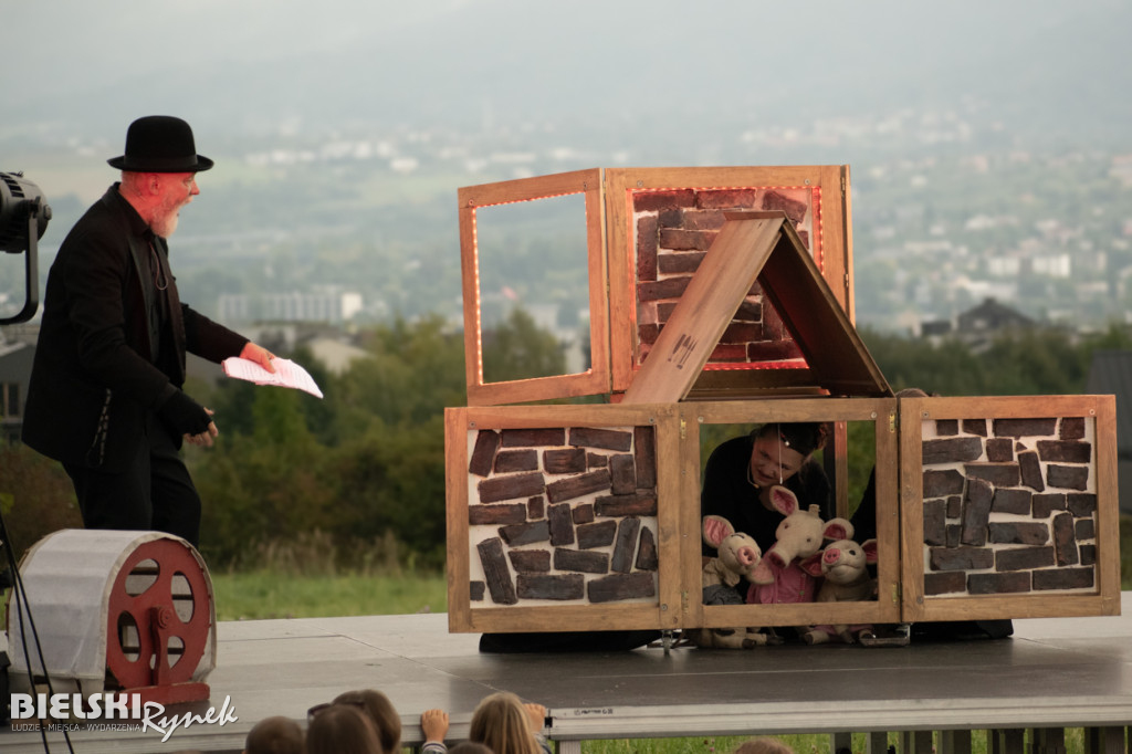 Teatr pod chmurami – „Trzy Świnki” na Wzgórzu Trzy Lipki