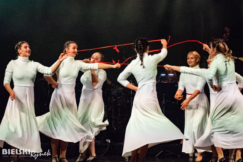 PIEŚNI KRONIKARZA - widowisko muzyczne