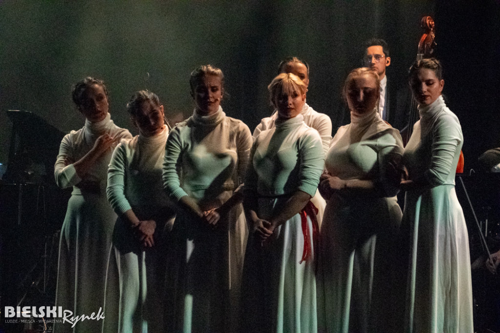 PIEŚNI KRONIKARZA - widowisko muzyczne