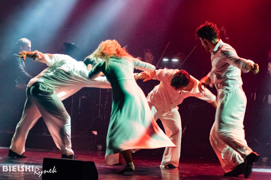 PIEŚNI KRONIKARZA - widowisko muzyczne