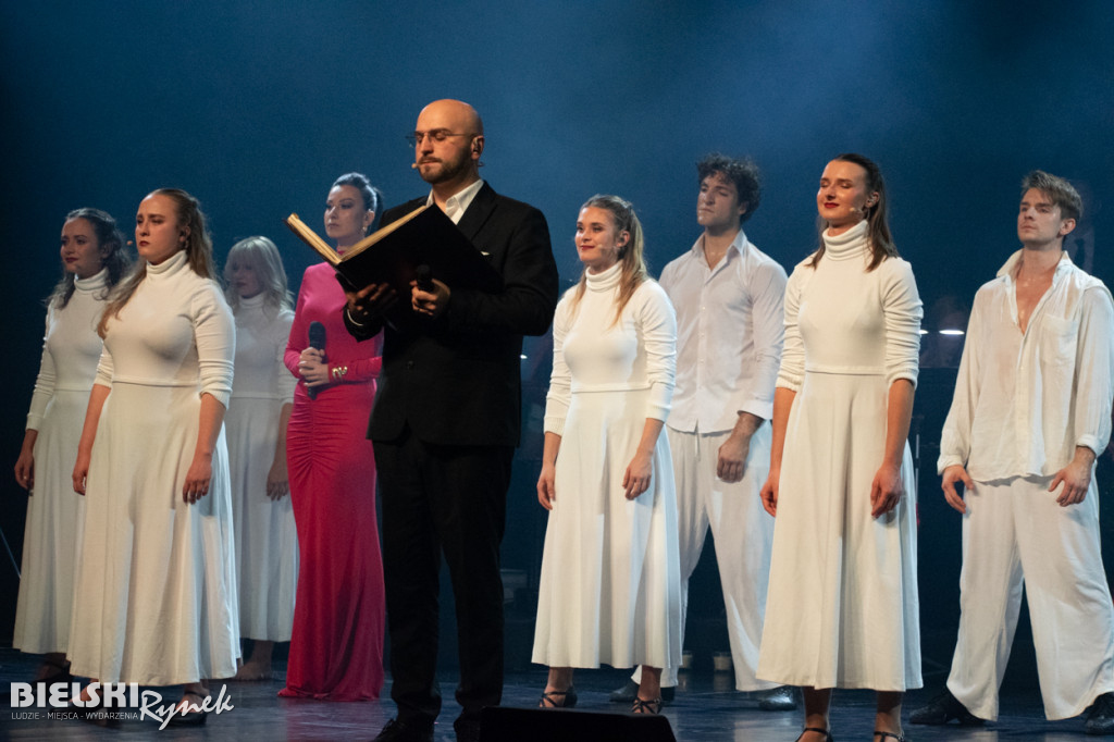 PIEŚNI KRONIKARZA - widowisko muzyczne