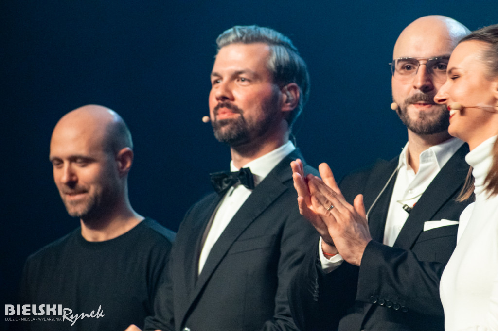 PIEŚNI KRONIKARZA - widowisko muzyczne