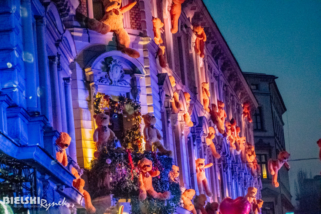 Misiowe święto na placu Wojska Polskiego