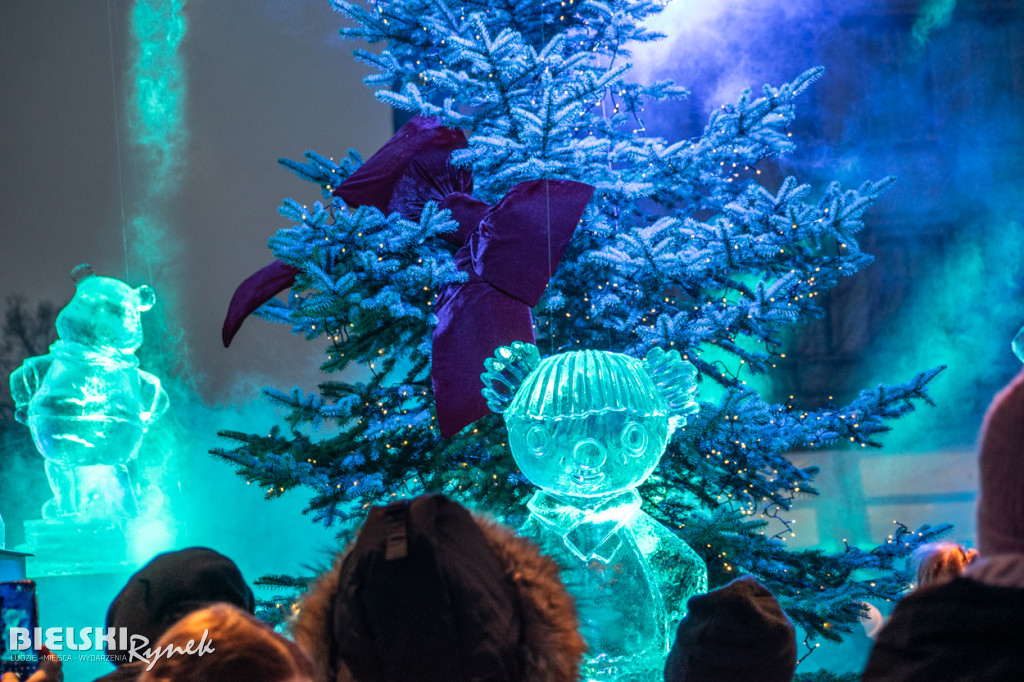 Misiowe święto na placu Wojska Polskiego