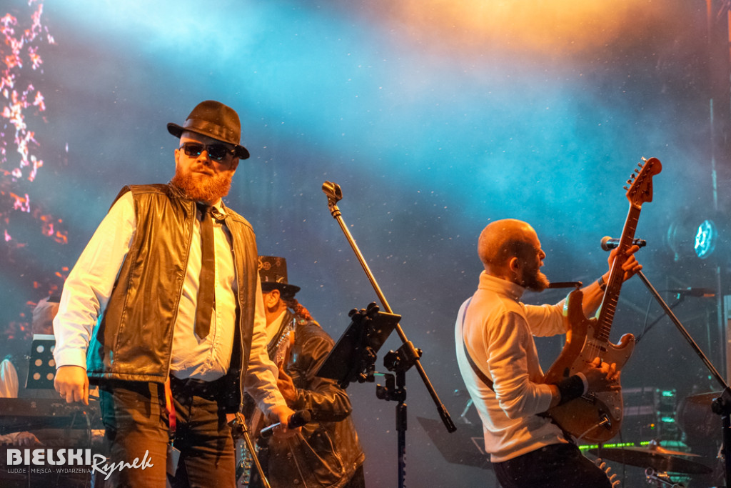 Sylwester w Bielsku-Białej. Nowy Rok powitany na placu Wojska Polskiego