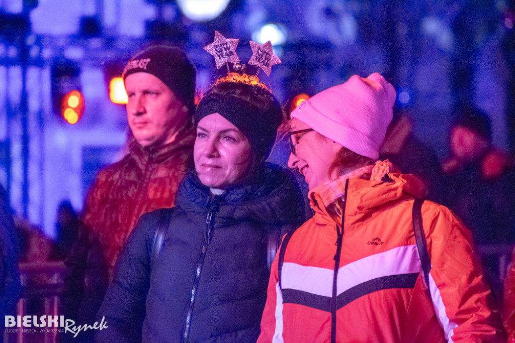 Sylwester w Bielsku-Białej. Nowy Rok powitany na placu Wojska Polskiego