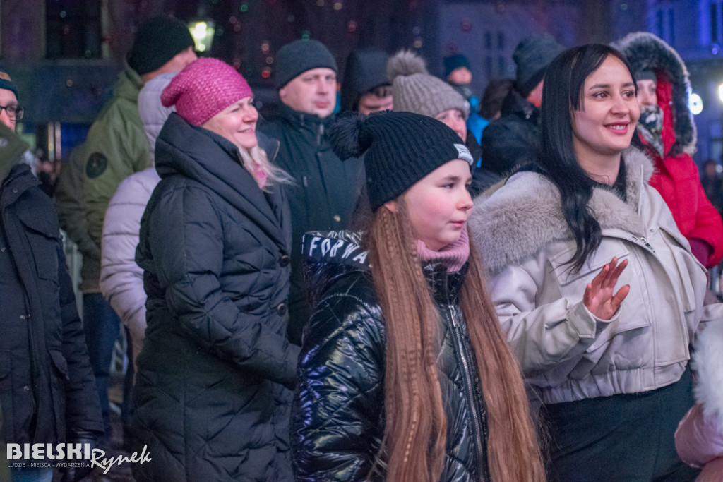 Sylwester w Bielsku-Białej. Nowy Rok powitany na placu Wojska Polskiego