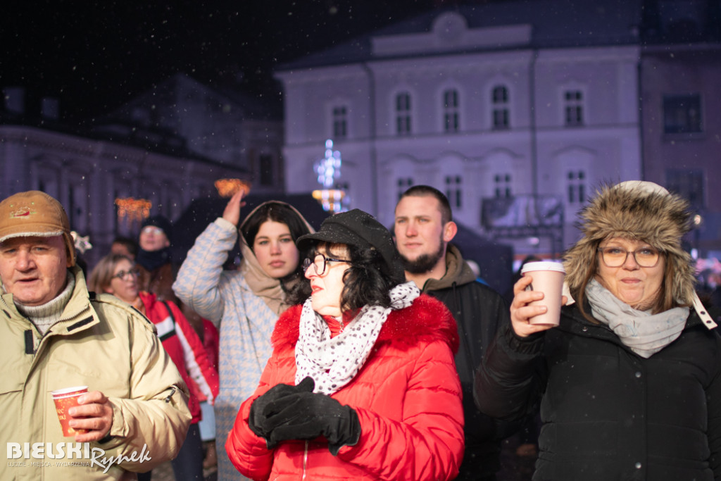 Sylwester w Bielsku-Białej. Nowy Rok powitany na placu Wojska Polskiego