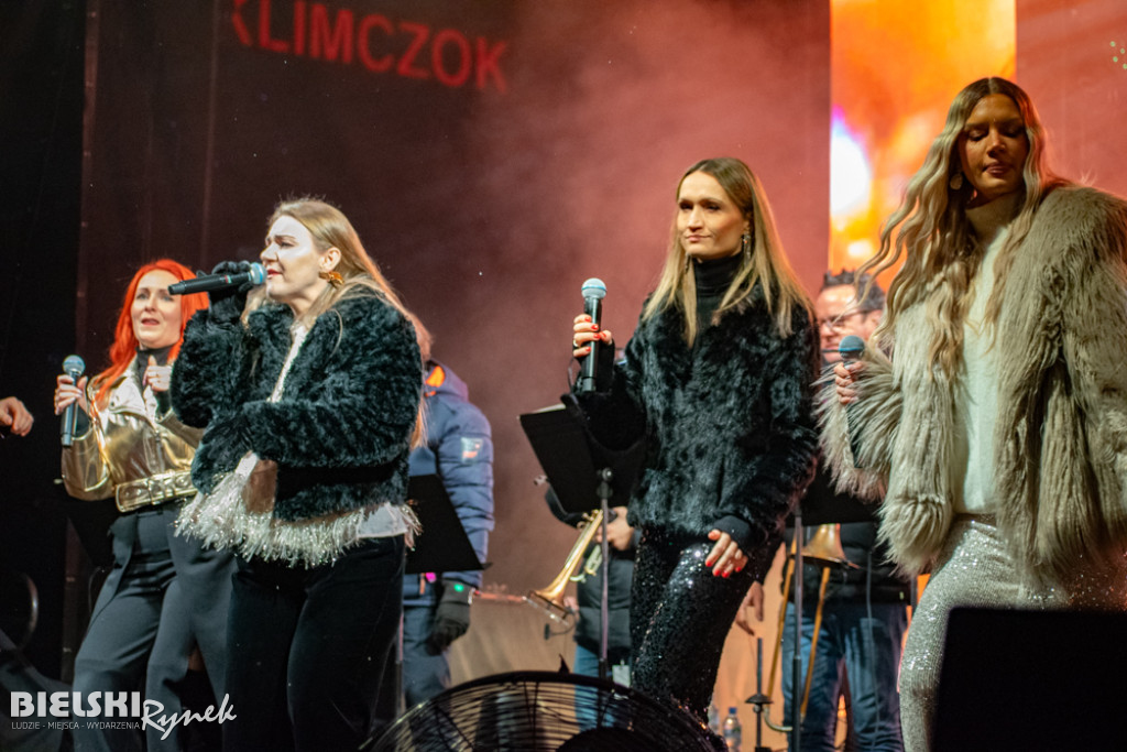 Sylwester w Bielsku-Białej. Nowy Rok powitany na placu Wojska Polskiego