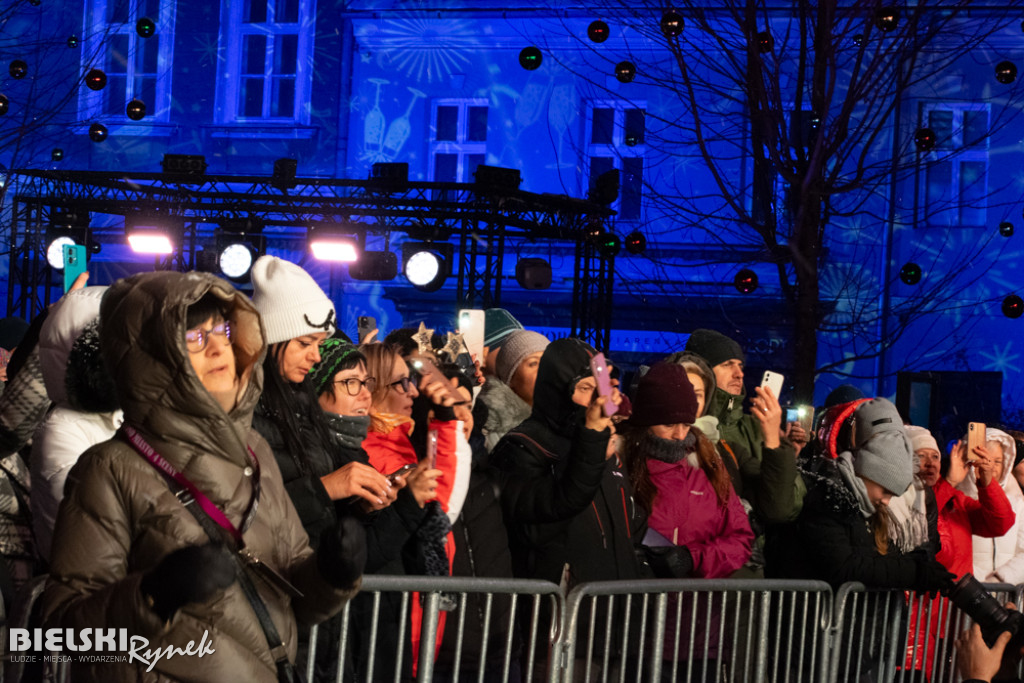 Sylwester w Bielsku-Białej. Nowy Rok powitany na placu Wojska Polskiego