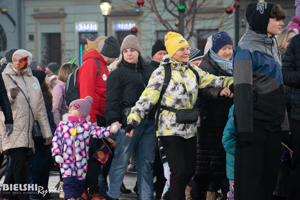 Polonez na placu Wojska Polskiego I barwne korowody