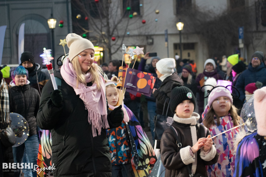 Polonez na placu Wojska Polskiego I barwne korowody