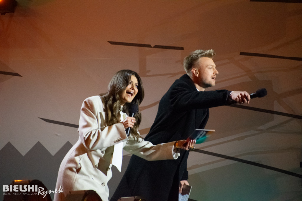 EVVIVA L\'ARTE - NIECH ŻYJE SZTUKA - koncert pod Ratuszem