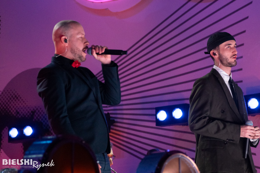 EVVIVA L\'ARTE - NIECH ŻYJE SZTUKA - koncert pod Ratuszem