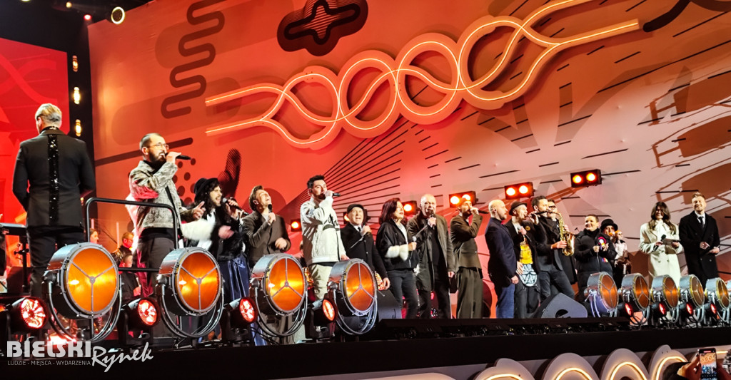 EVVIVA L\'ARTE - NIECH ŻYJE SZTUKA - koncert pod Ratuszem