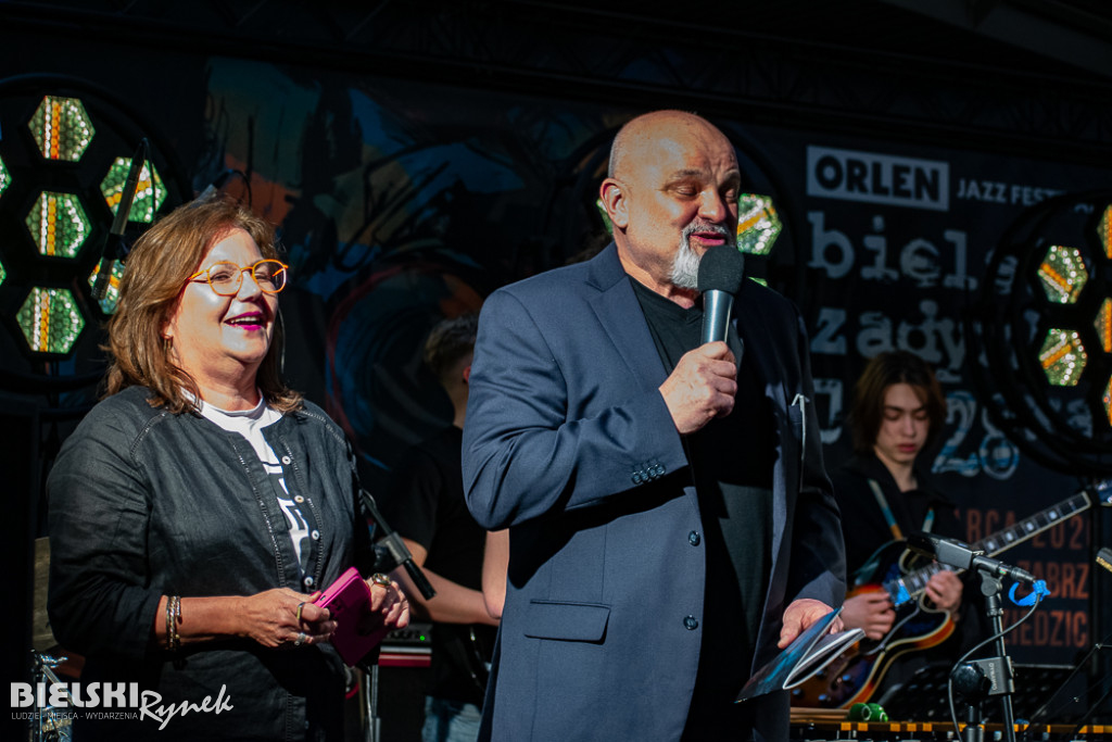 Nasz Michał Anioł w Galerii Sfera Wystawa poświęcona Michałowi Urbaniakowi – „Aniołowi Jazzu 2019”