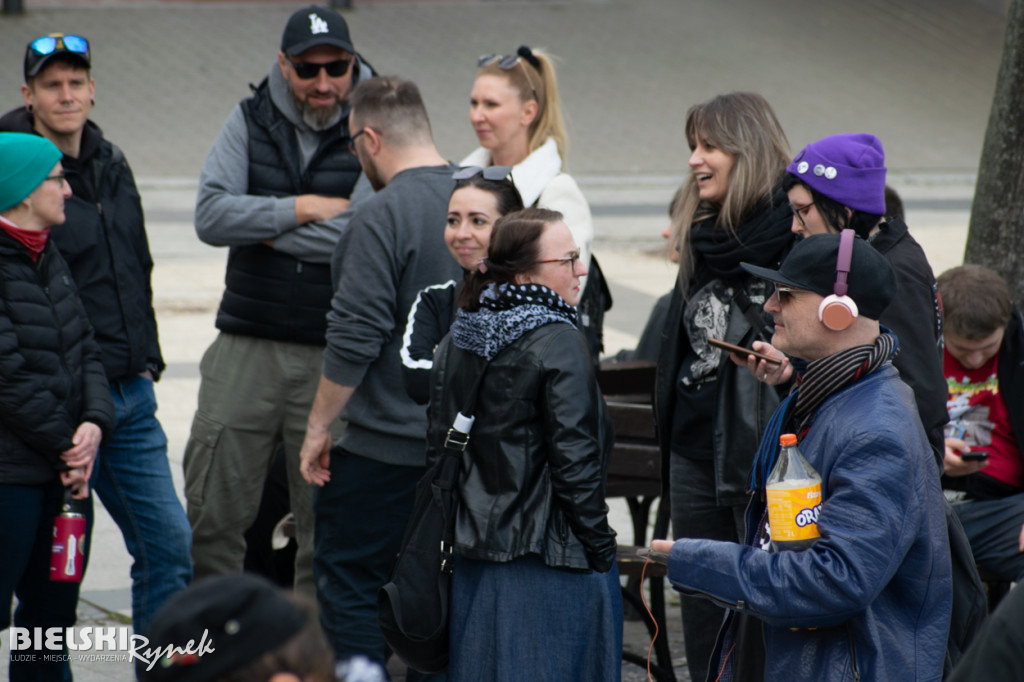 Street party przeciwko rasizmowi