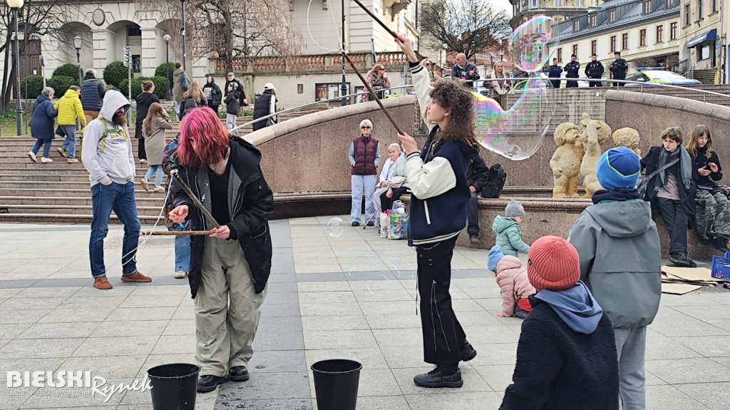 Street party przeciwko rasizmowi