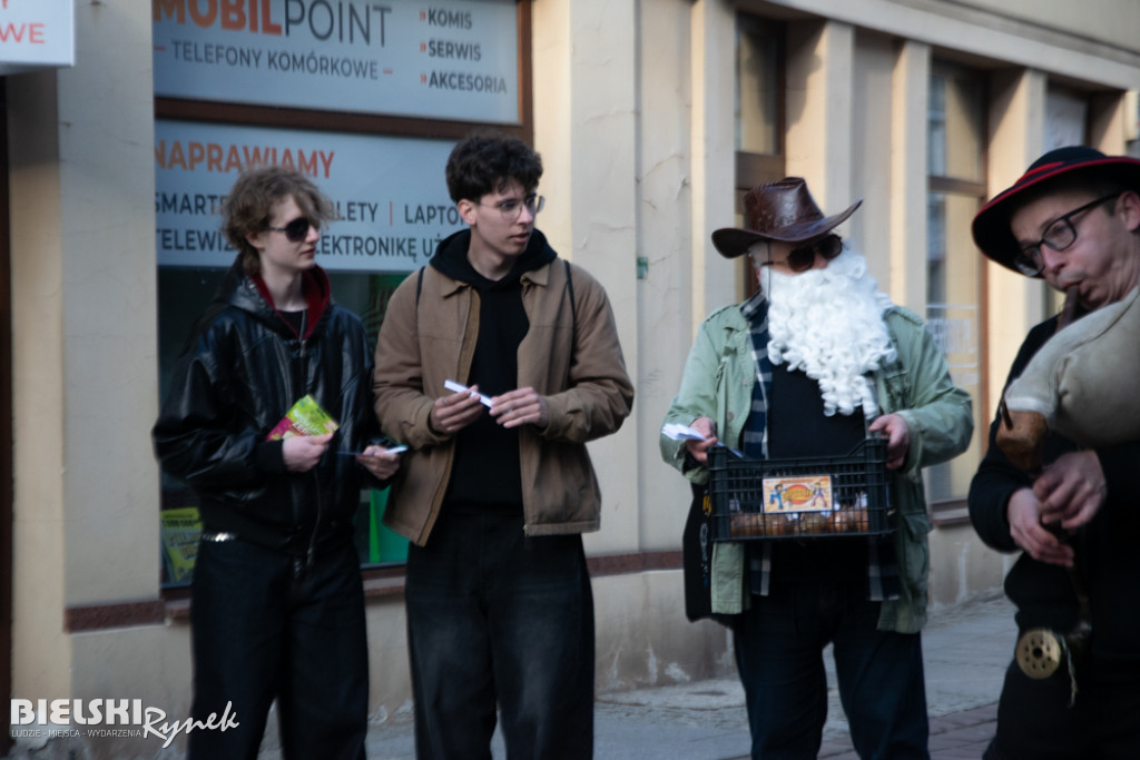 Tropami niezwykłej trójki ulicami Bielska-Białej