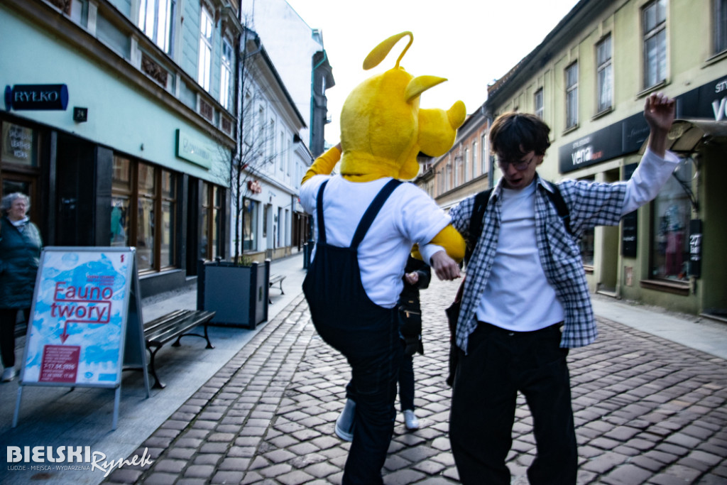 Tropami niezwykłej trójki ulicami Bielska-Białej