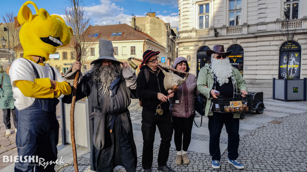Tropami niezwykłej trójki ulicami Bielska-Białej