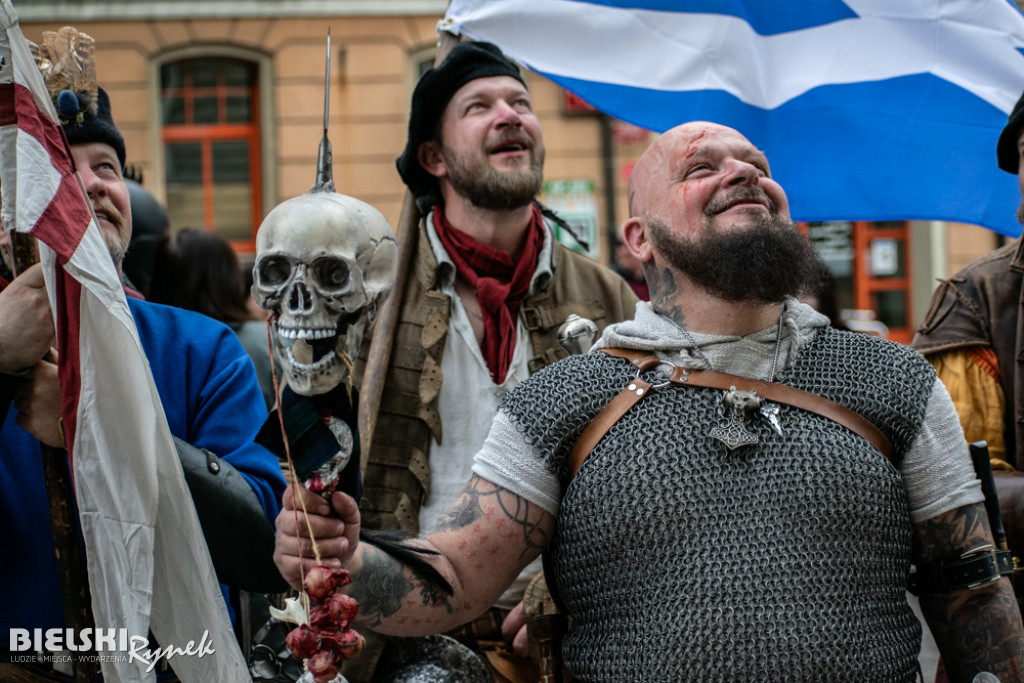 Majówka z muzyką filmową na placu Wojska Polskiego. Zobacz galerię zdjęć