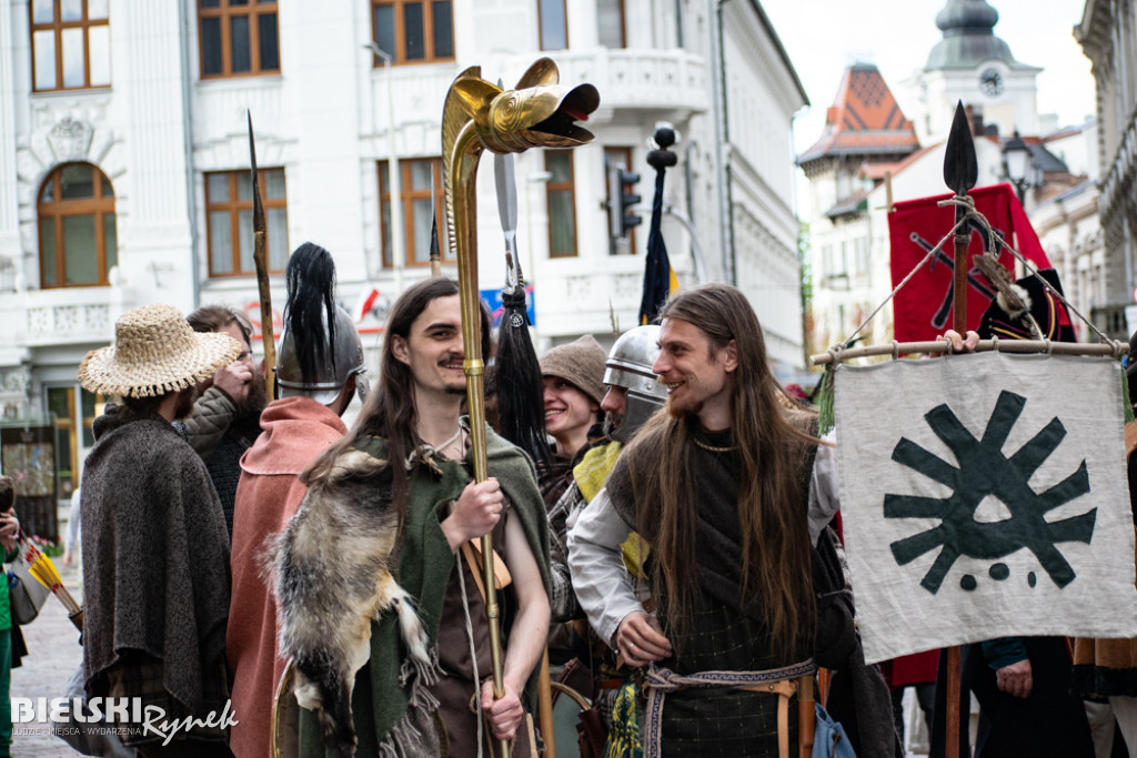 Majówka z muzyką filmową na placu Wojska Polskiego. Zobacz galerię zdjęć