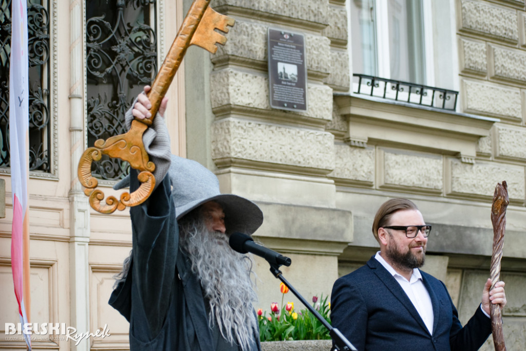 Majówka z muzyką filmową na placu Wojska Polskiego. Zobacz galerię zdjęć