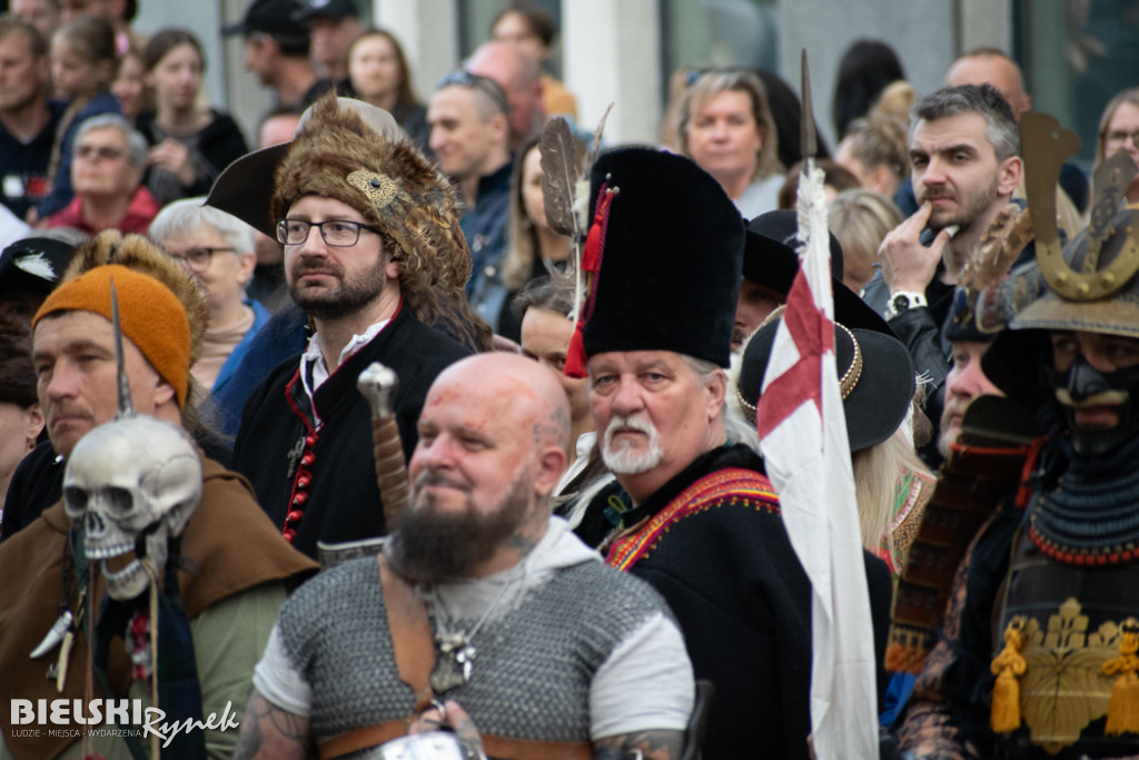 Majówka z muzyką filmową na placu Wojska Polskiego. Zobacz galerię zdjęć