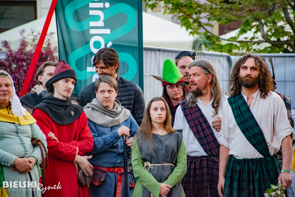 Majówka z muzyką filmową na placu Wojska Polskiego. Zobacz galerię zdjęć