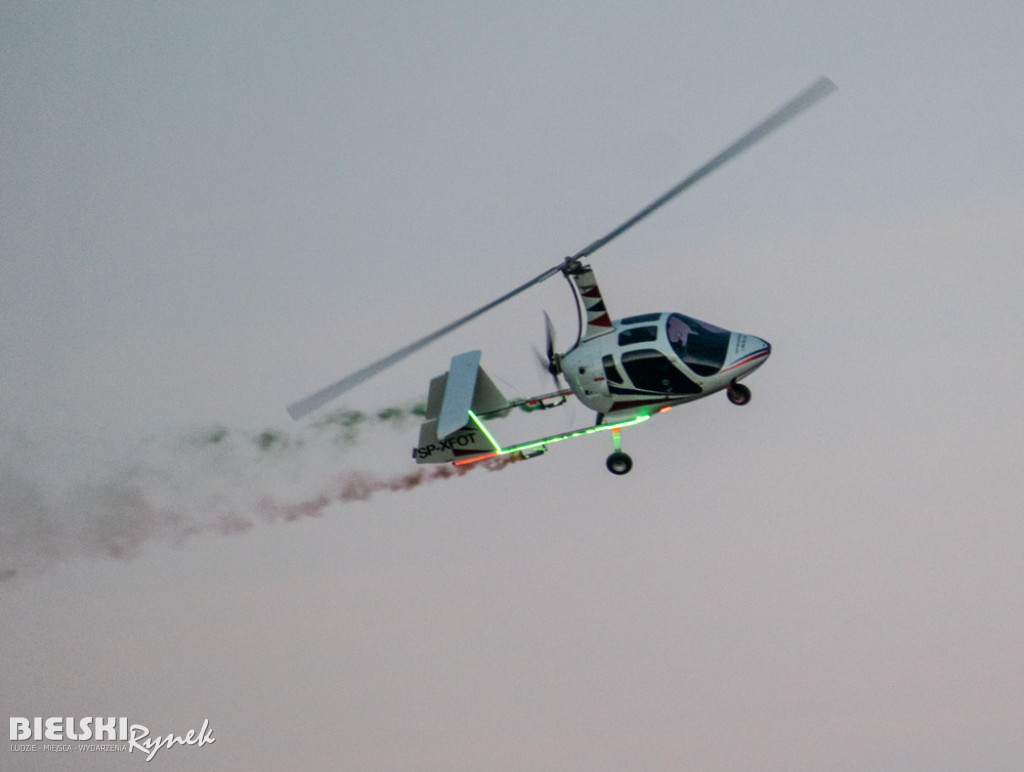 Ogień na niebie podczas Aerosplotów