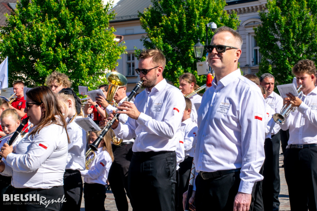 Orkiestry dęte na ulicach Bielska-Białej