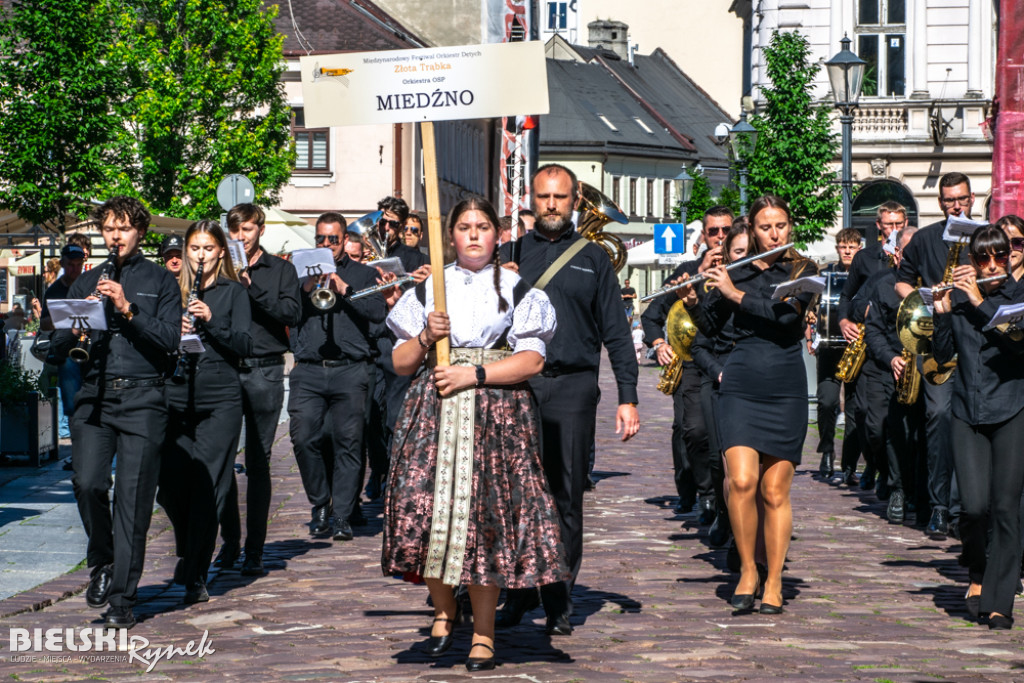 Orkiestry dęte na ulicach Bielska-Białej