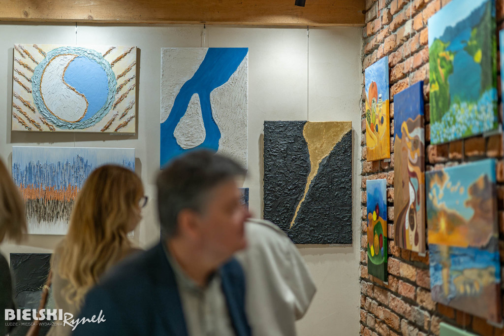 Tak wyglądała wystawa „PRZE-BŁYSKI” – zobacz fotogalerię