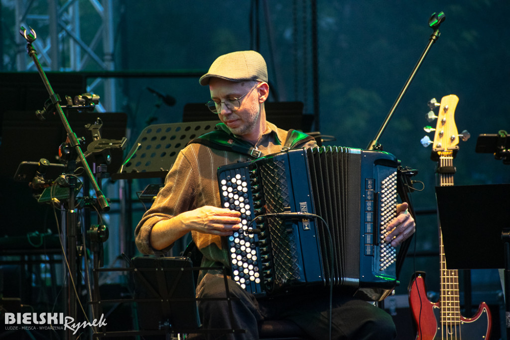 Folk-Up! z bałkańską energią i orkiestrą
