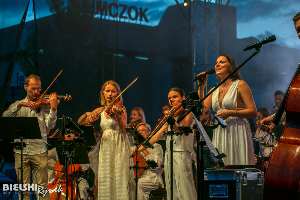 Folk-Up! z bałkańską energią i orkiestrą