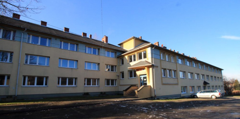 Wiślański "Patelniok" - szkołę remontują nauczyciele