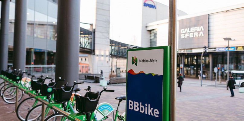 Rowery miejskie pod Sferą w Bielsku-Białej