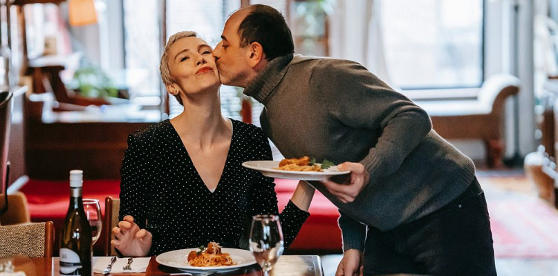 Walentynki w domu - jak wyczarować romantyczną atmosferę? 5 sposobów 