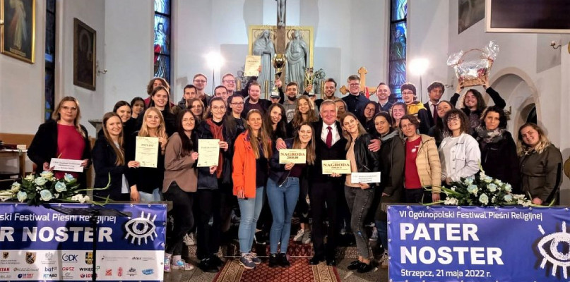 Chór ATH wywalczył Grand Prix na VI Ogólnopolskim Festiwalu Pieśni Religijnej "Pater Noster" Strzepcz 2022.