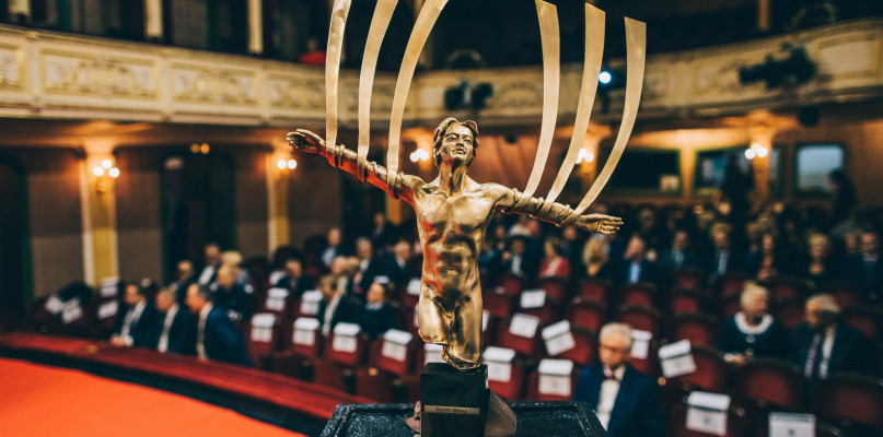 Statuetka Dedala - rzeźba autorstwa Lidii Sztwiertni