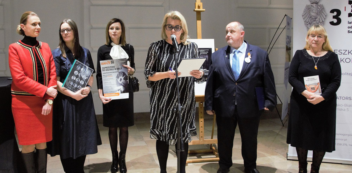 Konferencja prasowa przed emisją filmu "O tym się nie mówi"