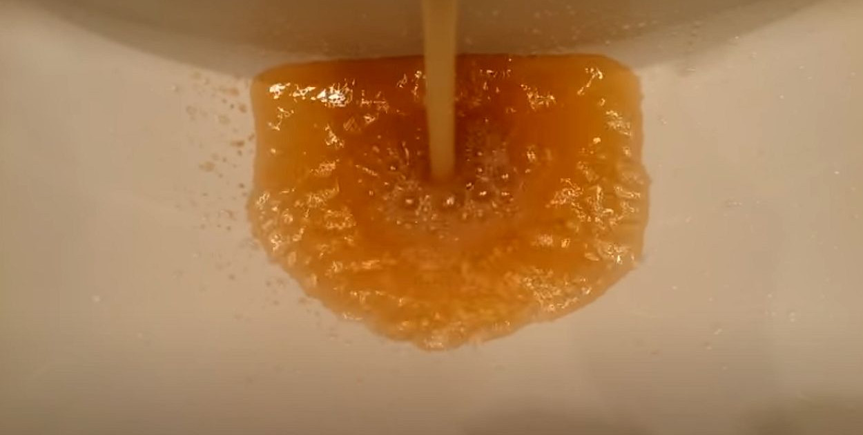 Żółta woda z kranu. Bielsko-Biała boryka się z poważną awarią wodociągową