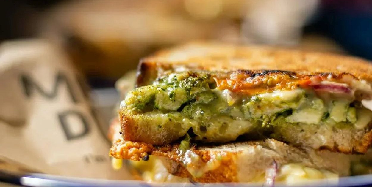 Smaczne inspiracje na półmiski i deski przekąsek