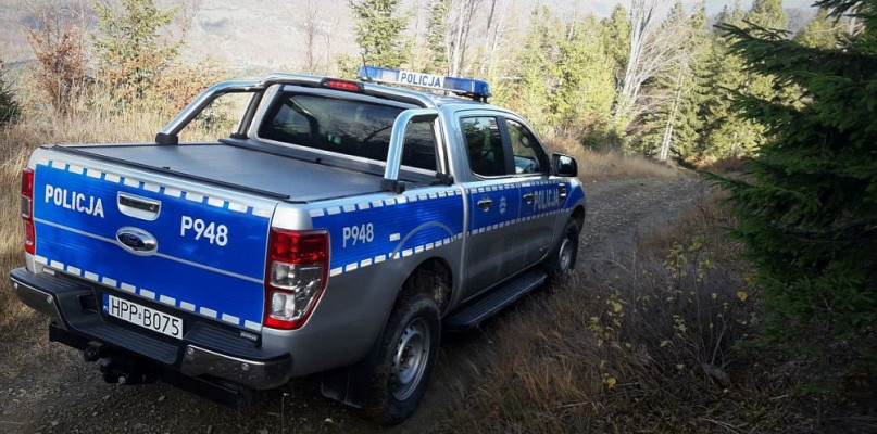 Nielegalni motocrossowcy konta policja