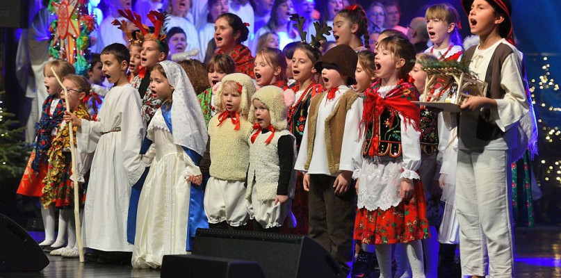 Beskidzkie Betlejem w sali Bielskiego Centrum Kultury im. M. Koterbskiej