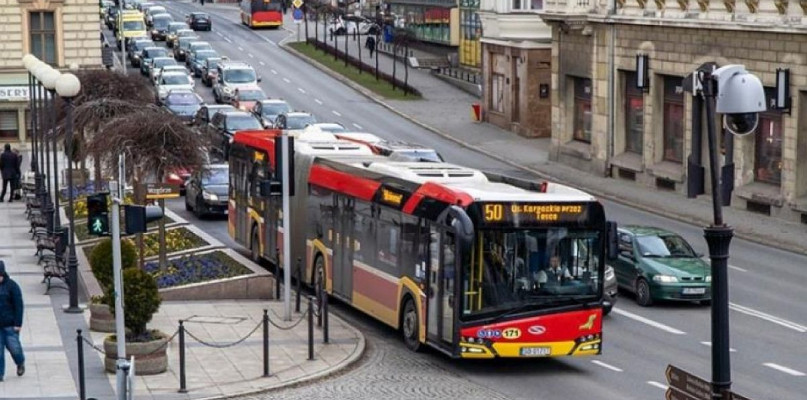 Cztery nowe autobusy Solaris na bielskich ulicach